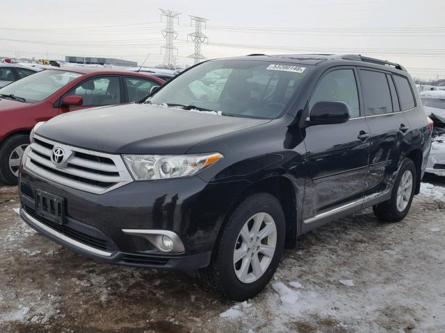 5TDBK3EH8CS109553 - 2012 TOYOTA HIGHLANDER BLACK photo 2