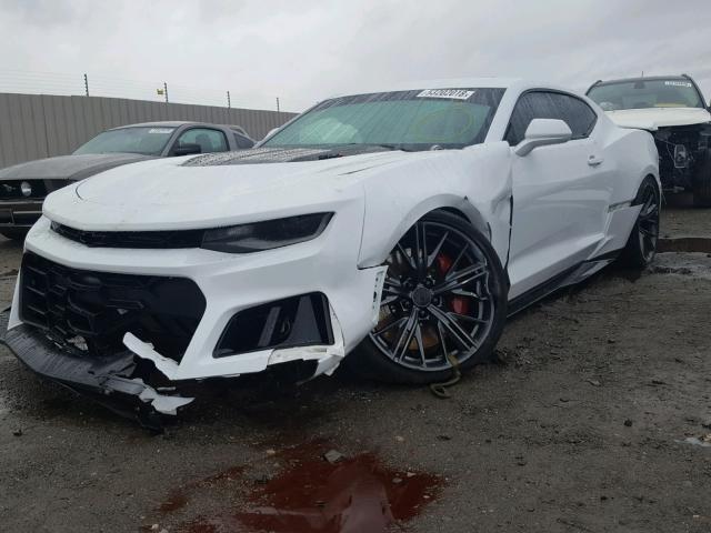 1G1FK1R60J0142344 - 2018 CHEVROLET CAMARO ZL1 白色 照片 2