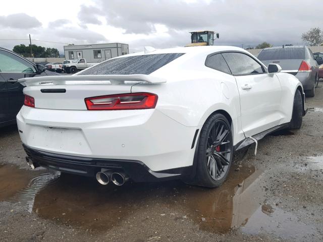 1G1FK1R60J0142344 - 2018 CHEVROLET CAMARO ZL1 WHITE photo 4