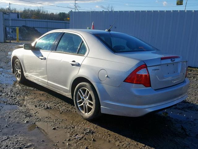 3FAHP0GA0CR215532 - 2012 FORD FUSION S SILVER photo 3