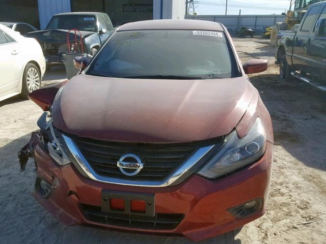 1N4AL3AP2HC210169 - 2017 NISSAN ALTIMA 2.5 RED photo 9