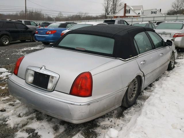 1LNHM83W71Y713031 - 2001 LINCOLN TOWN CAR C SILVER photo 4