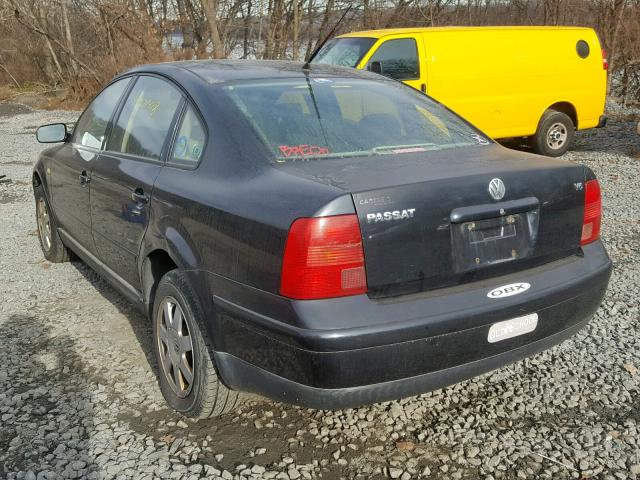 WVWMD63B8XE515802 - 1999 VOLKSWAGEN PASSAT GLS BLACK photo 3