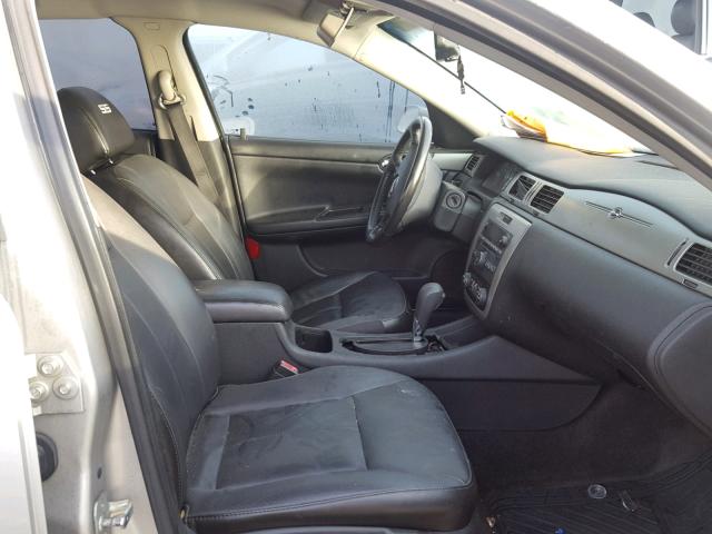 2G1WD58C089128520 - 2008 CHEVROLET IMPALA SUP 银色 照片 5