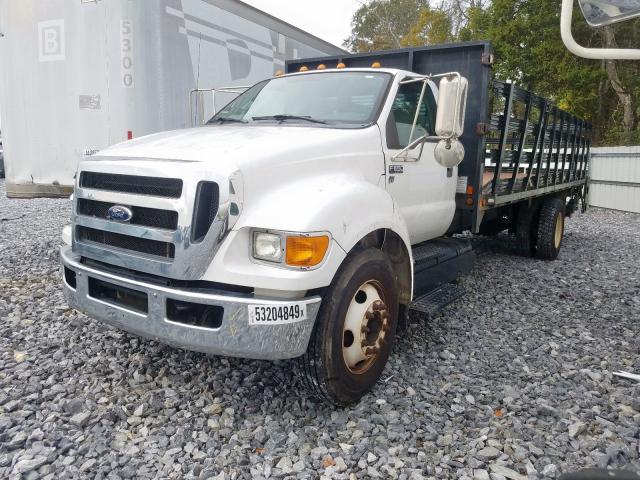 3FRNF6HDXDV778353 - 2013 FORD F650 SUPER WHITE photo 2