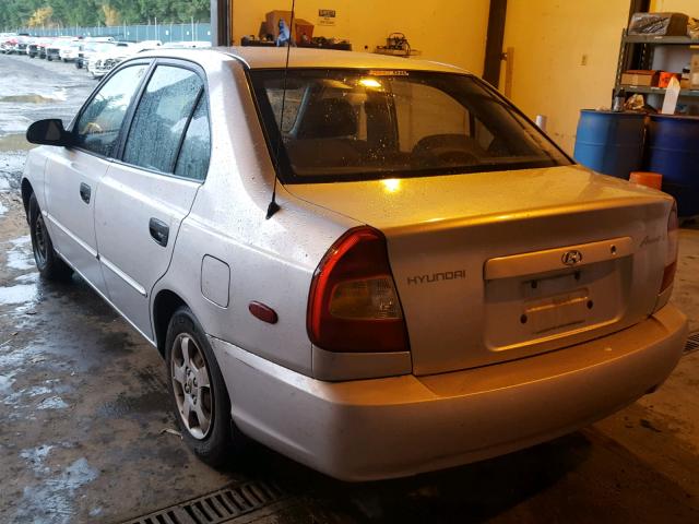 KMHCG45C11U166052 - 2001 HYUNDAI ACCENT GL SILVER photo 3