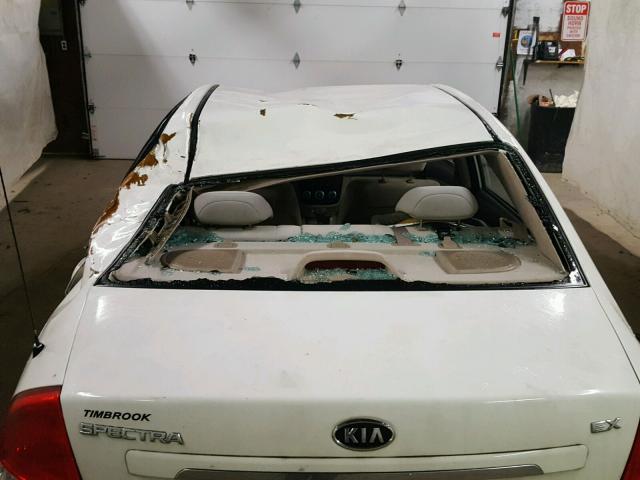 KNAFE222995661352 - 2009 KIA SPECTRA EX WHITE photo 9