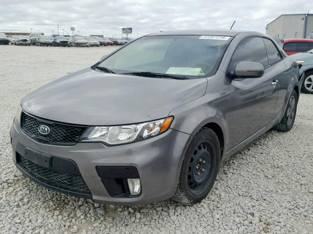 KNAFU6A28B5338556 - 2011 KIA FORTE EX GRAY photo 2