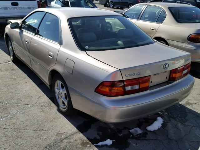 JT8BF28GXW5046935 - 1998 LEXUS ES 300 BEIGE photo 3