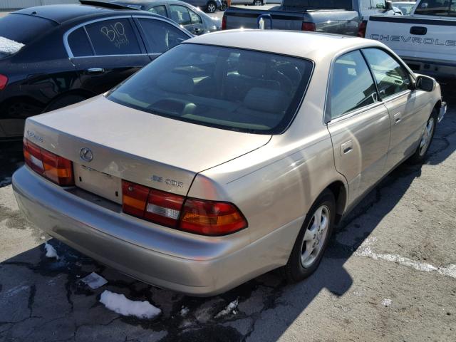 JT8BF28GXW5046935 - 1998 LEXUS ES 300 BEIGE photo 4