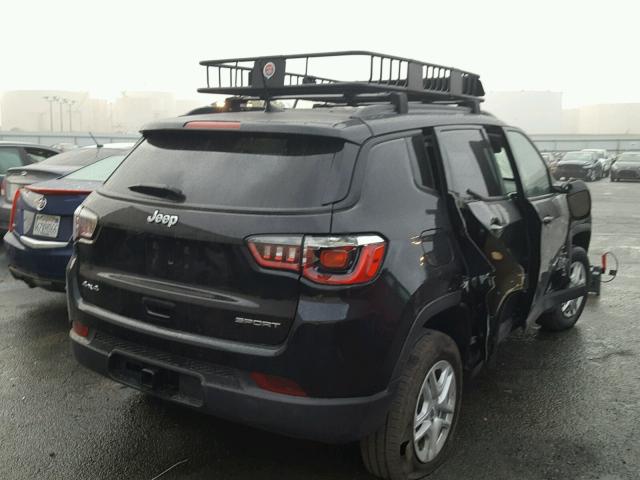 3C4NJDAB7JT262144 - 2018 JEEP COMPASS SP შავი ფოტო 4