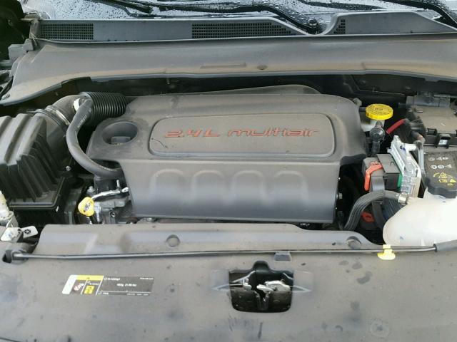 3C4NJDAB7JT262144 - 2018 JEEP COMPASS SP შავი ფოტო 7