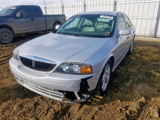 1LNHM86S01Y730794 - 2001 LINCOLN LS 银色 照片 2