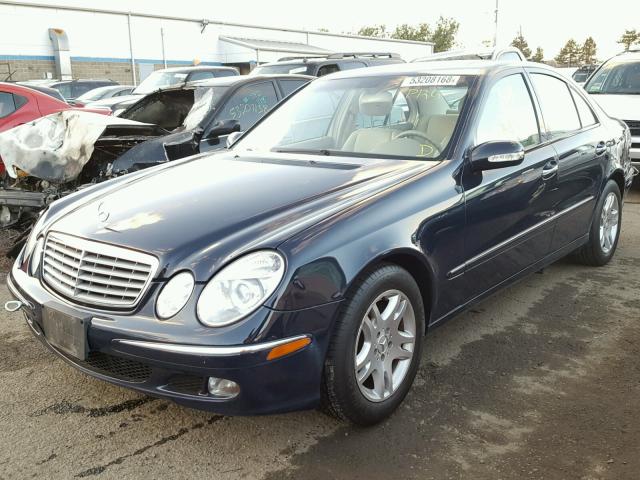 WDBUF65J75A640887 - 2005 MERCEDES-BENZ E 320 BLUE photo 2