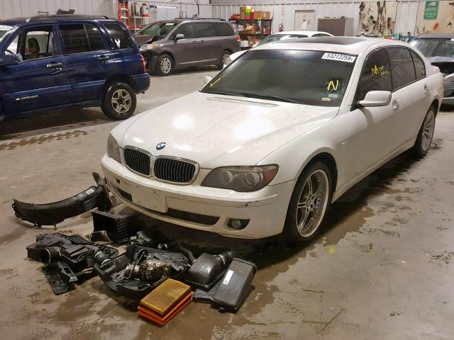 WBAHN83567DT75580 - 2007 BMW 750 WHITE photo 2