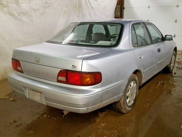 4T1BG12K9TU696973 - 1996 TOYOTA CAMRY DX GRAY photo 4