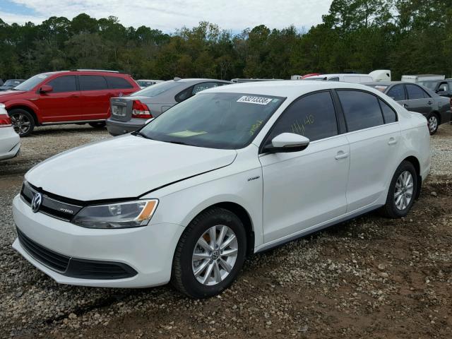 3VW637AJXDM251481 - 2013 VOLKSWAGEN JETTA HYBR WHITE photo 2