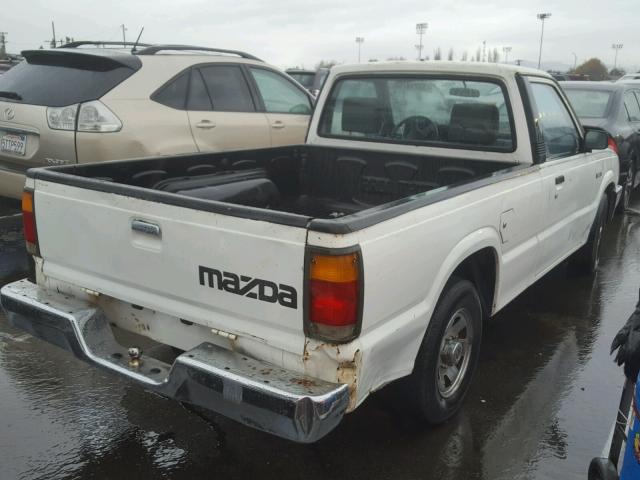 JM2UF123XN0274712 - 1992 MAZDA B2200 SHOR WHITE photo 4