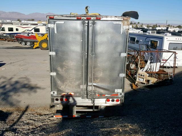 1GRAA06288W700633 - 2008 GRDN TRAILER WHITE photo 5