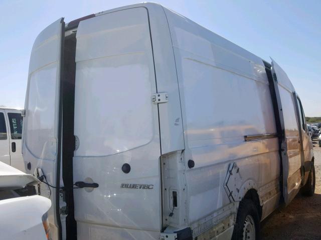 WD3PE8CB9B5565584 - 2011 MERCEDES-BENZ SPRINTER 2 WHITE photo 4