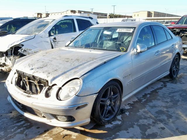 WDBUF76JX4A547882 - 2004 MERCEDES-BENZ E 55 AMG SILVER photo 2