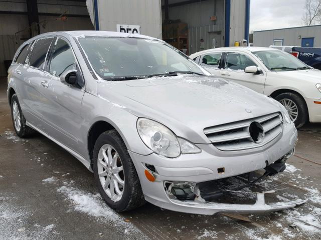 4JGCB65E47A046493 - 2007 MERCEDES-BENZ R 350 SILVER photo 1