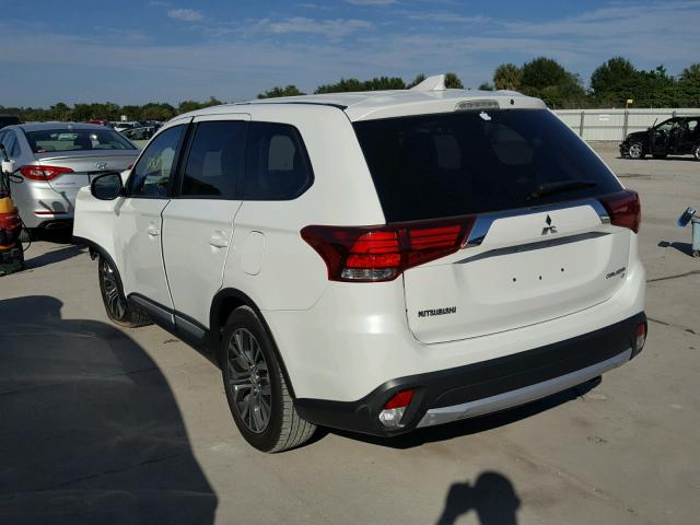 JA4AD3A34HZ057595 - 2017 MITSUBISHI OUTLANDER WHITE photo 3