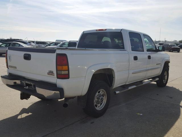 1GTHC23U84F102153 - 2004 GMC SIERRA C25 WHITE photo 4