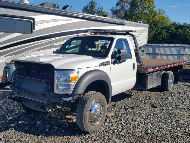 1FDUF5GT4FEA17355 - 2015 FORD F550 SUPER WHITE photo 2