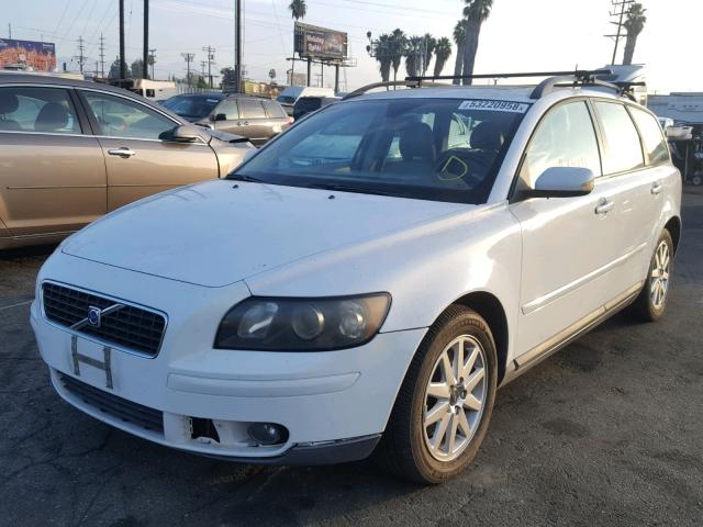 YV1MW682862191022 - 2006 VOLVO V50 T5 WHITE photo 2