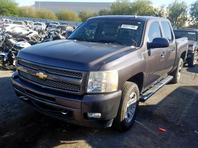 3GCRKSE30AG141650 - 2010 CHEVROLET SILVERADO GRAY photo 2