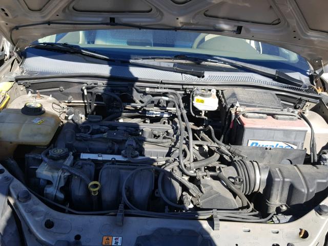 1FAFP34N36W204817 - 2006 FORD FOCUS ZX4 GOLD photo 7