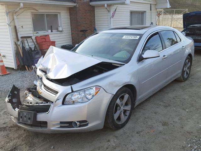 1G1ZC5EU7CF396512 - 2012 CHEVROLET MALIBU 1LT SILVER photo 2