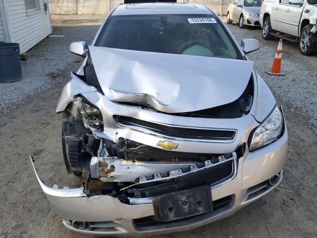 1G1ZC5EU7CF396512 - 2012 CHEVROLET MALIBU 1LT SILVER photo 9