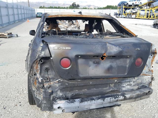 JTHBD192730071979 - 2003 LEXUS IS 300 BURN photo 10