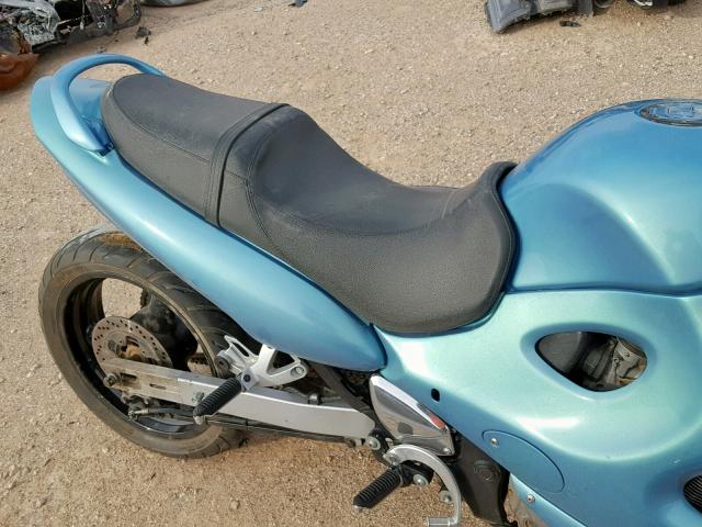 JS1GN79A362103909 - 2006 SUZUKI GSX600 F BLUE photo 6