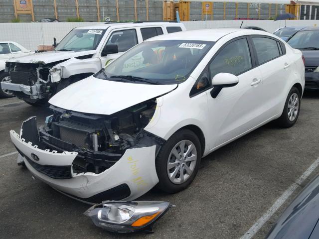 KNADM4A39E6358317 - 2014 KIA RIO LX WHITE photo 2