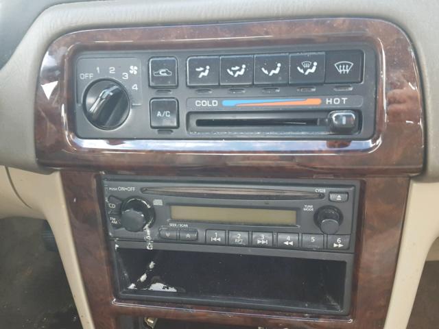 1N4DL01D61C222915 - 2001 NISSAN ALTIMA XE GOLD photo 9