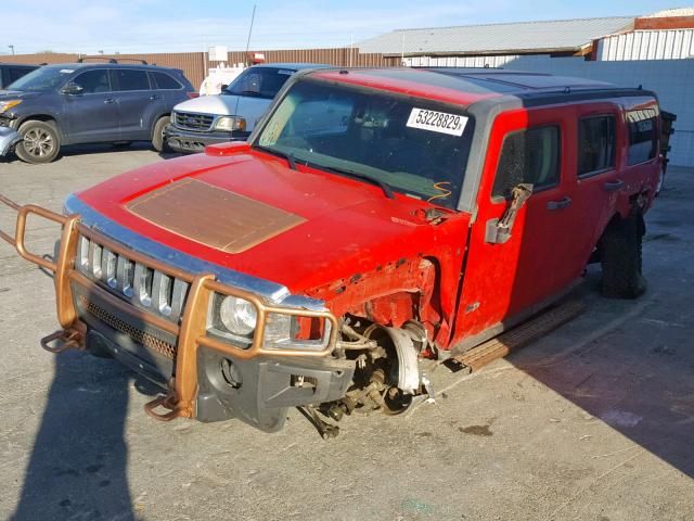 5GTDN136468218700 - 2006 HUMMER H3 RED photo 2