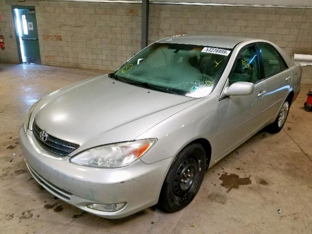 4T1BE30K34U911625 - 2004 TOYOTA CAMRY LE SILVER photo 2