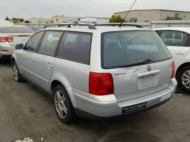 WVWWH23B3YE279194 - 2000 VOLKSWAGEN PASSAT GLX 银色 照片 3
