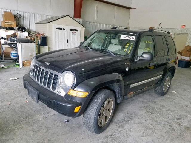 1J8GL58KX5W680012 - 2005 JEEP LIBERTY LI BLACK photo 2