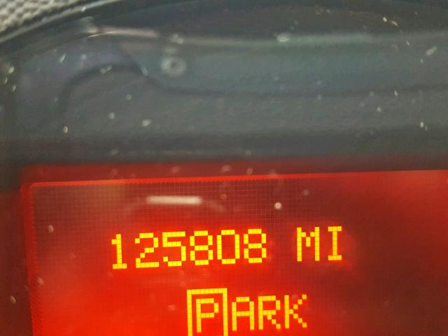 2G2WP552681161454 - 2008 PONTIAC GRAND PRIX GRAY photo 8