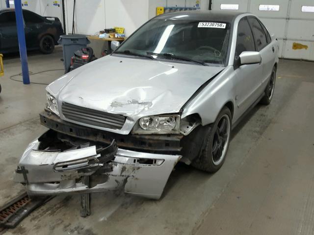 YV1VS27593F000667 - 2003 VOLVO S40 1.9T SILVER photo 2