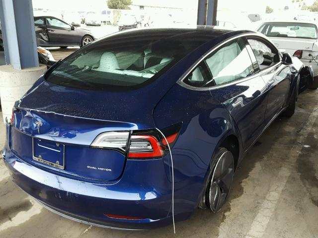 5YJ3E1EBXJF075189 - 2018 TESLA MODEL 3 BLUE photo 4