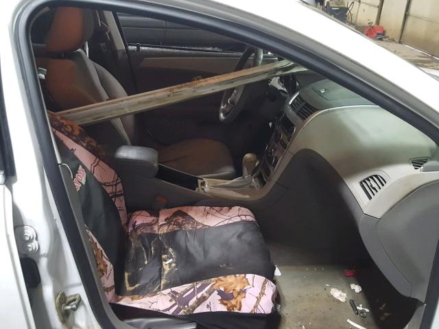 1G1ZB5E07CF269985 - 2012 CHEVROLET MALIBU LS თეთრი ფოტო 5