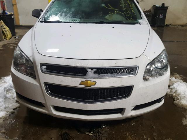 1G1ZB5E07CF269985 - 2012 CHEVROLET MALIBU LS თეთრი ფოტო 7
