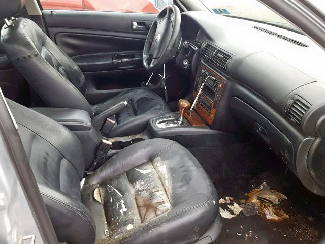 WVWTH63B91P193697 - 2001 VOLKSWAGEN PASSAT GLX 银色 照片 5