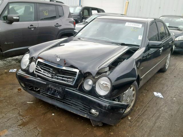 WDBJF65H2XA913320 - 1999 MERCEDES-BENZ E 320 BLACK photo 2