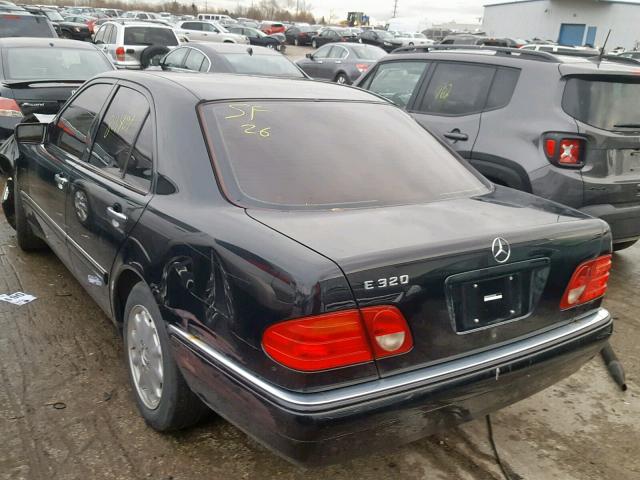 WDBJF65H2XA913320 - 1999 MERCEDES-BENZ E 320 BLACK photo 3